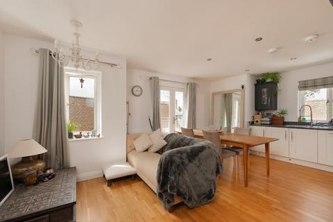 2 bedroom flat for sale - Victoria Mews, Regent Street
