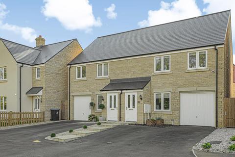 24 Gregory Place, Witney, OX29 7AW