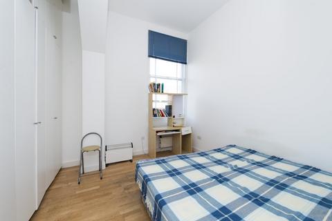 2 bedroom flat to rent, Kilburn High Road, Kilburn NW6