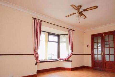91 Brackenfield Avenue, Stoke-on-trent, ST2 0DH