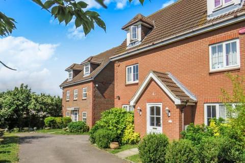 32 Carew Close, Chafford Hundred, Grays, RM16 6RZ
