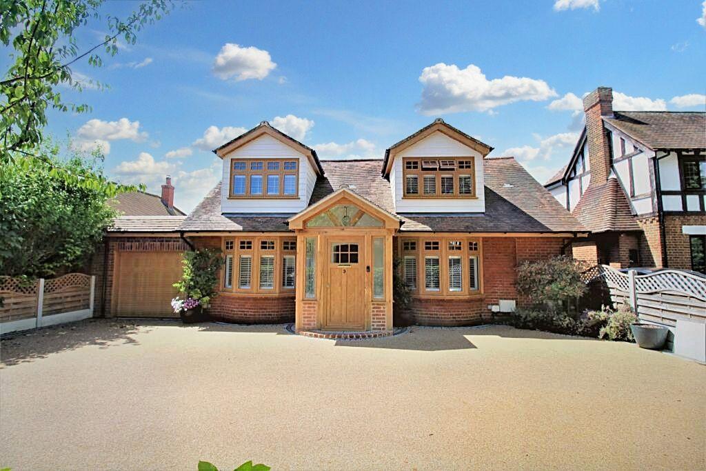 Chestnut Avenue, Grays 4 bed bungalow for sale £650,000