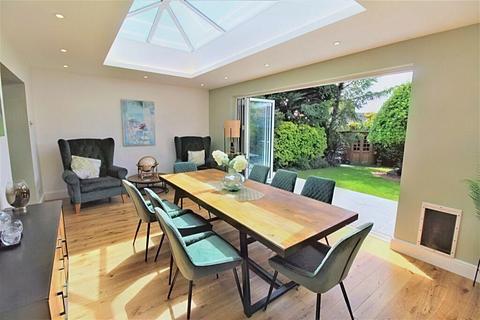 3 Chestnut Avenue, Grays, RM16 2UH