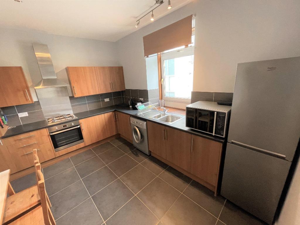Maberly Street, City Centre, Aberdeen, AB25 2 bed flat £700 pcm (£162 pw)
