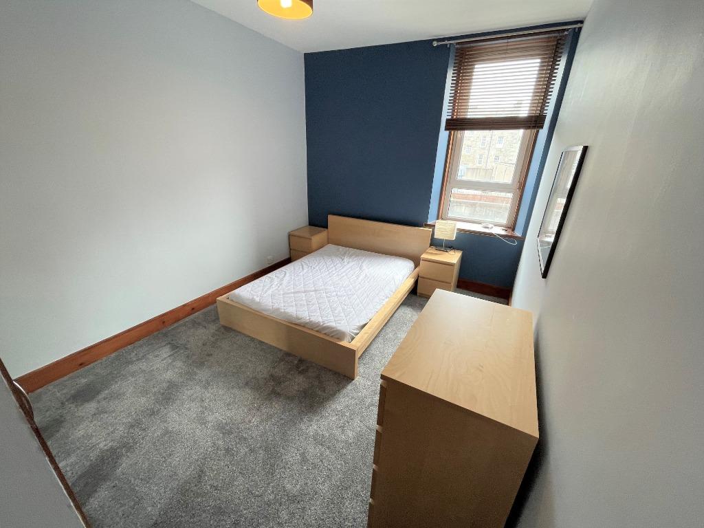 Maberly Street, City Centre, Aberdeen, AB25 2 bed flat £700 pcm (£162 pw)