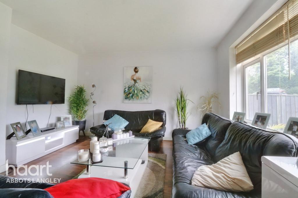 Tibbs Hill Road, Abbots Langley 3 bed end of terrace house for sale £475,000