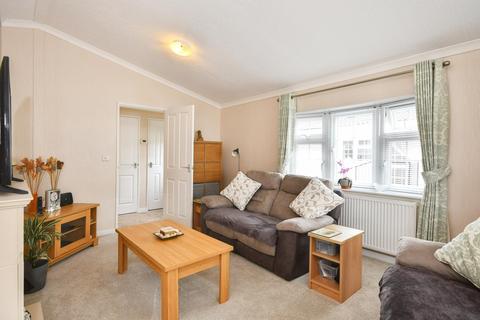 2 bedroom park home for sale - Deers Court, Wimborne, Dorset, BH21