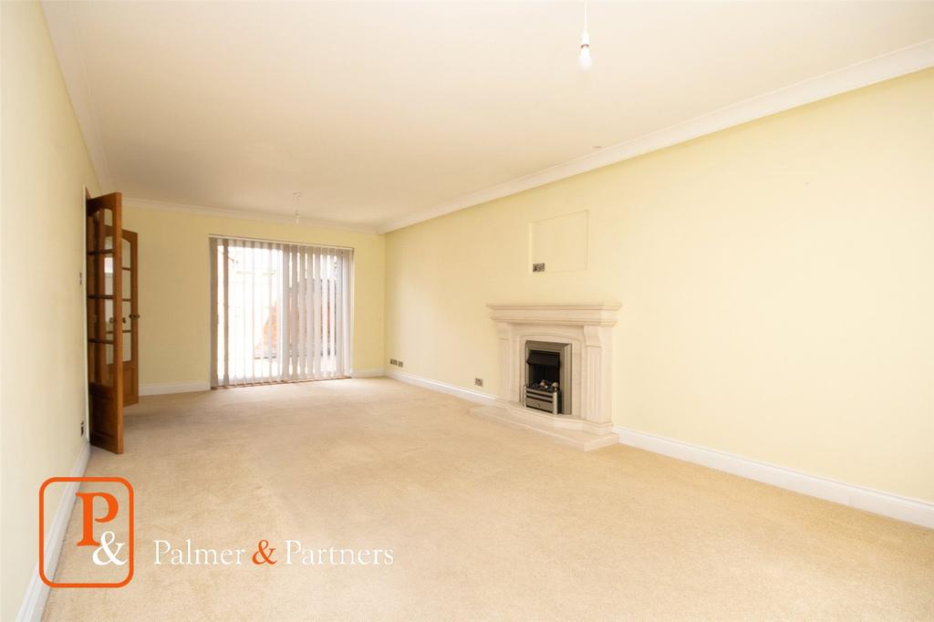 Blenheim Drive, Colchester, Essex, CO2 3 bed house £425,000