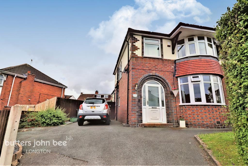 Highfield Drive, Stokeontrent 3 bed semidetached house for sale £