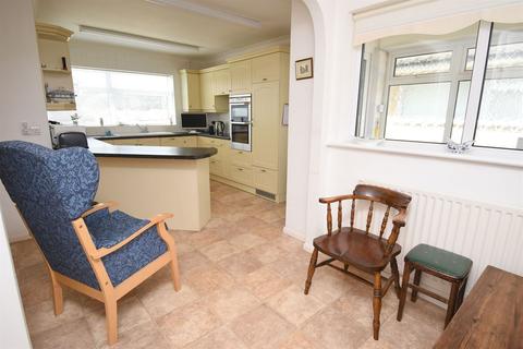 3 bedroom detached bungalow for sale - Laxton Way, Chestfield, Whitstable