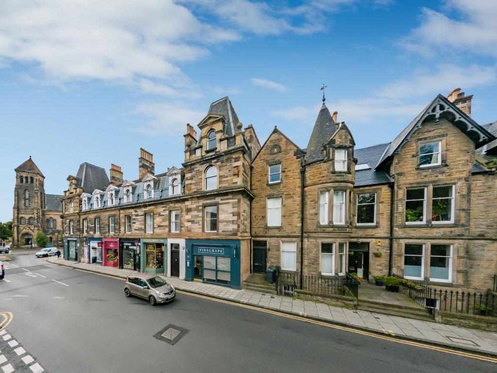 Colinton Road, Flat 4, Morningside, Edinburgh, EH10 5DP 2 bed apartment