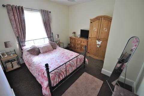 40 Lock Lane, Thorne, Doncaster, DN8 5ET