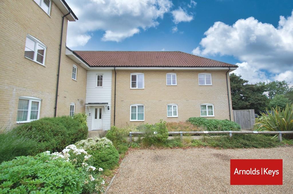 St. Michaels Avenue, Aylsham 2 bed ground floor flat £190,000