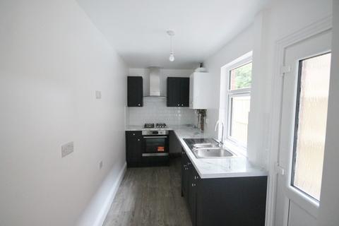 3 bedroom terraced house to rent, Ruby Street, Leicester