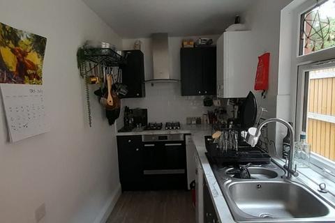 3 bedroom terraced house to rent, Ruby Street, Leicester