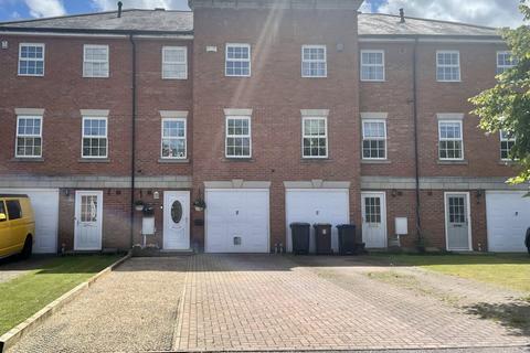 4 bedroom townhouse for sale - Fusilier Way Weedon NN7 4TH