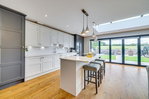 29 Nelson Road, Rayleigh, SS6 8HB