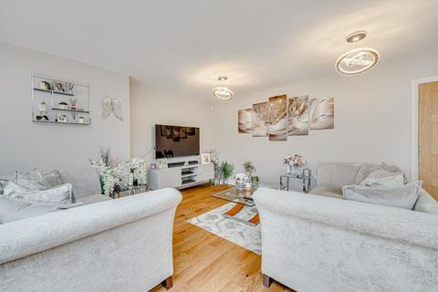 29 Nelson Road, Rayleigh, SS6 8HB