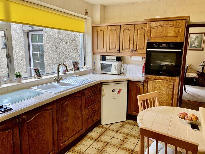 Kitchen 3