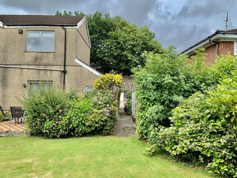 Side Garden 2