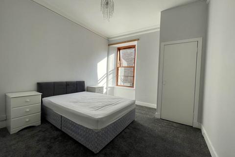 2 bedroom flat to rent - Bellefield Avenue, Dundee,