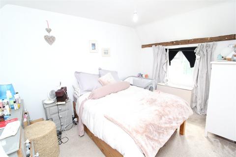 2 bedroom terraced house to rent, Hands Farm Cottages, Radley Green, CM4