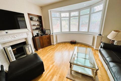 6 bedroom terraced house to rent - Leacroft Avenue Wandsworth Common SW12 8NF