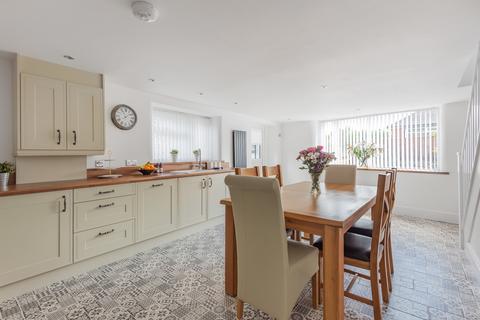 3 bedroom end of terrace house for sale - Southview, Listers Hill, Ilminster, Somerset, TA19