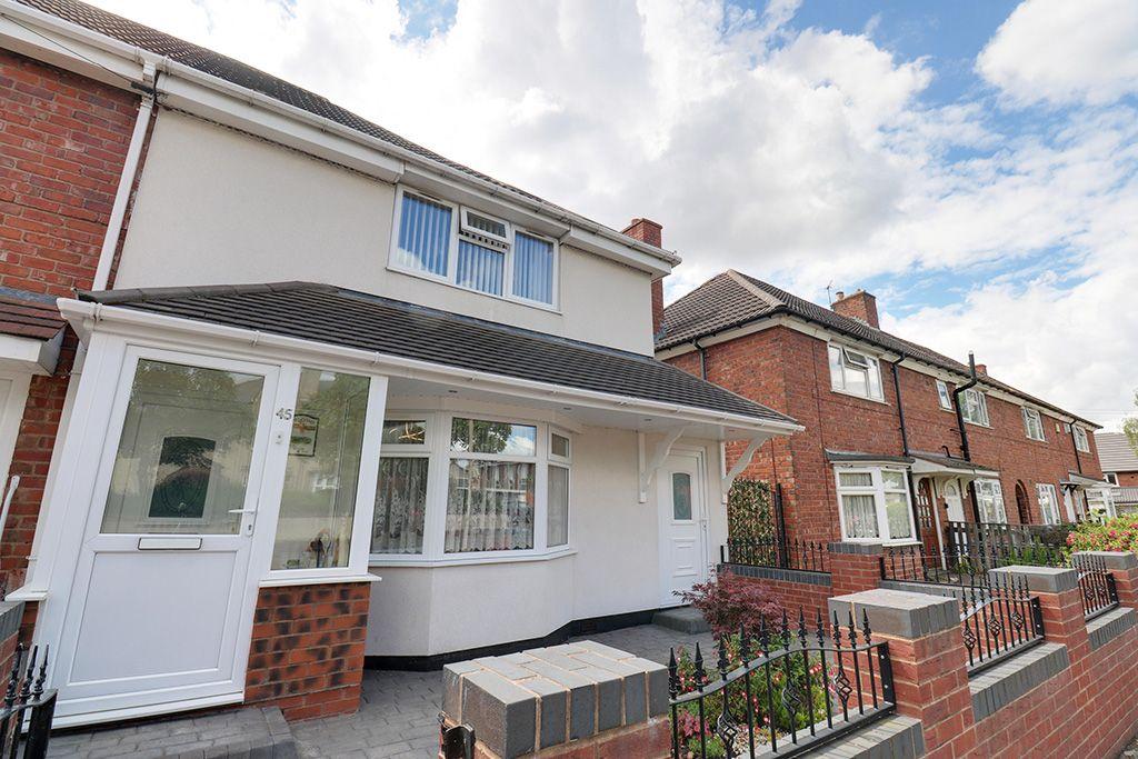 charlemont Road, West Bromwich B71 3DU 3 bed end of terrace house £