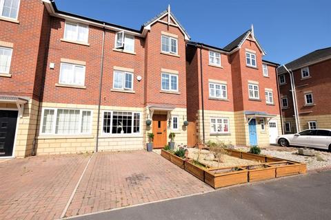 3 Godolphin Close, Eccles, Manchester, M30 9EW