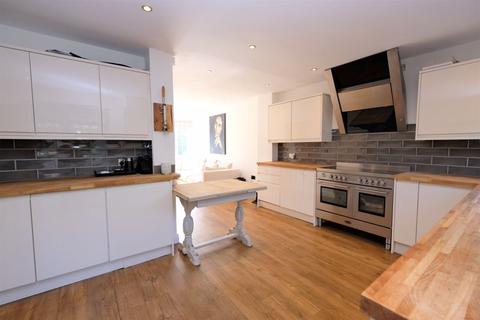 3 Godolphin Close, Eccles, Manchester, M30 9EW
