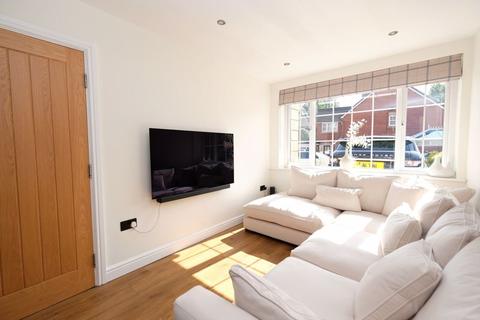 3 Godolphin Close, Eccles, Manchester, M30 9EW