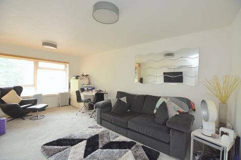 Flat 4, The Poplars, 4 Devonshire Road, Pinner, HA5 4NX