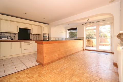 3 bedroom semi-detached house for sale - Cedar Road, Sturry, Canterbury, CT2