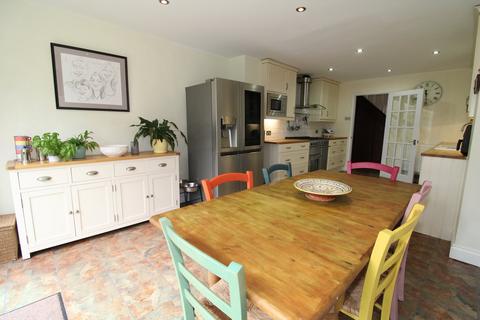 280 Pickhurst Lane, West Wickham, BR4 0HT