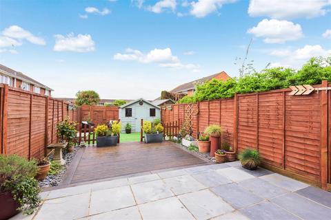 26 Birch Grove, Windsor, SL4 5RT