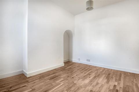27 Tangier Lane, Eton, Windsor, SL4 6AZ