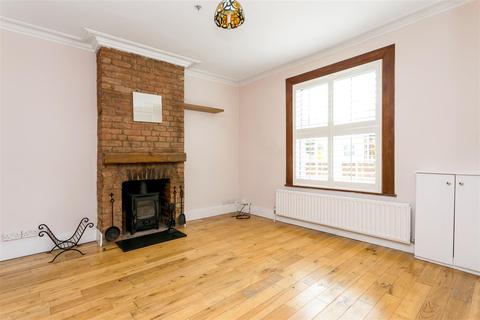 107 Arthur Road, Windsor, SL4 1RU