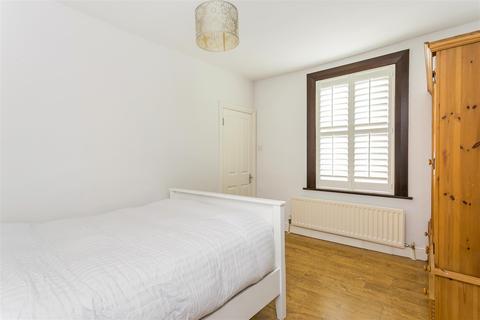 107 Arthur Road, Windsor, SL4 1RU