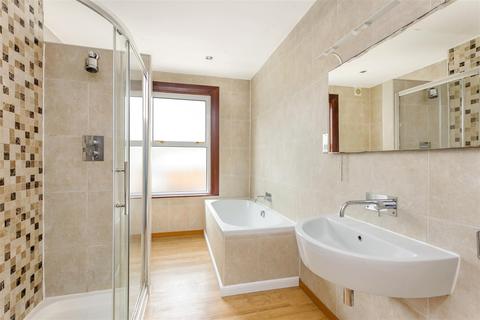 107 Arthur Road, Windsor, SL4 1RU