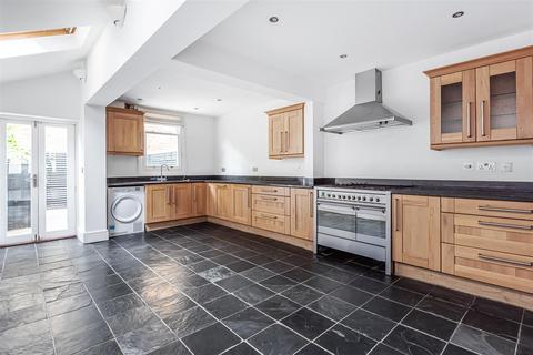 28 Alexandra Road, Windsor, SL4 1HR