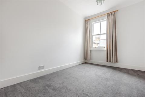 28 Alexandra Road, Windsor, SL4 1HR