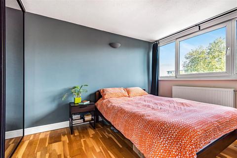 50 Athlone Square, Windsor, SL4 1ST