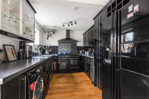 20 Stonebridge Field, Eton, Windsor, SL4 6PS