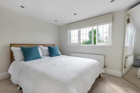 37 Elm Road, Windsor, SL4 3NB