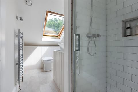 37 Elm Road, Windsor, SL4 3NB
