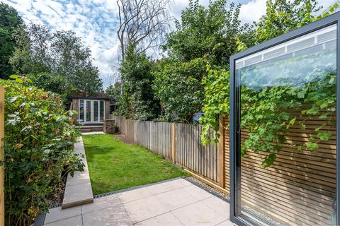 37 Elm Road, Windsor, SL4 3NB