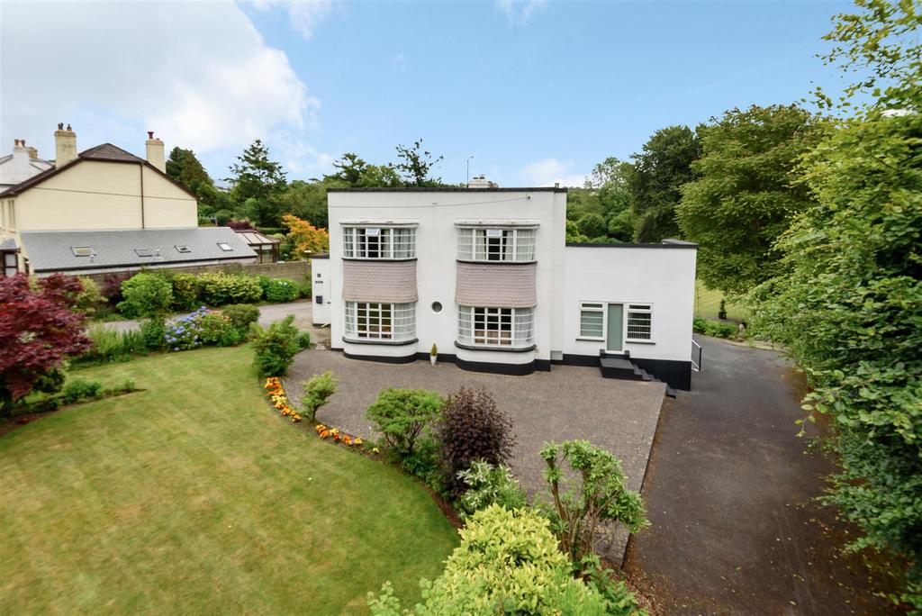 Halgavor Road, Bodmin 3 bed detached house for sale £650,000