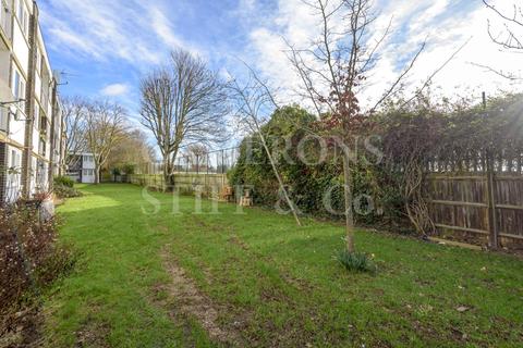72 Clement Close, London, NW6 7AN