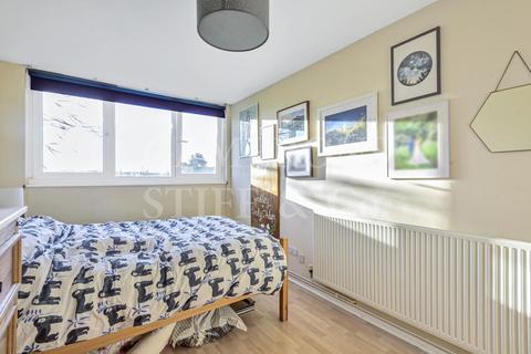 72 Clement Close, London, NW6 7AN